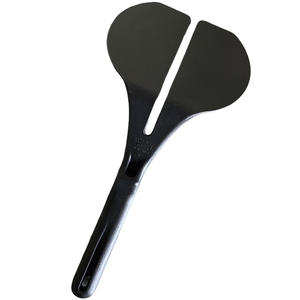 The Pampered Chef slotted panini spatula + serrated nylon knife - Picture 4 of 5